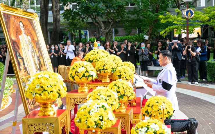 ศิระกรานพระภูบาลนวมินทร์ (ปีที่ 10) “ในหลวงผู้ทรงสถิตในดวงใจ” ศิริราชน้อมรำลึกพระมหากรุณาธิคุณ ในหลวงรัชกาลที่ 9